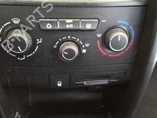 Used Climate control Climate control PEUGEOT 207 (WA_, WC_) 1.4 HDi (68 hp) 40437393 40437393
