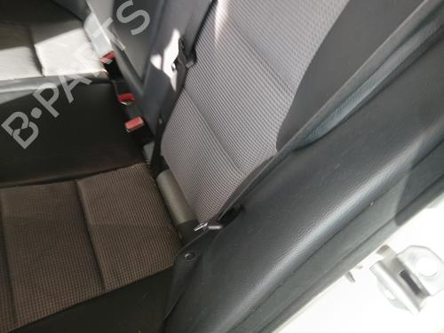 Rear left seatbelt MERCEDES-BENZ C-CLASS (W203) C 220 CDI (203.008) | BP32113682I29