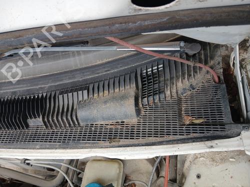 Used Front wiper motor Front wiper motor PEUGEOT 205 II (20A/C) 1.0 (45 hp) 33709536 33709536