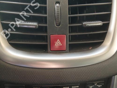 warning-switch-peugeot-207-sw-wk_-2007-2008-2009-2010-2011-2012-2013-32259353 main image