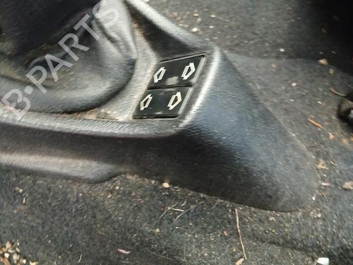 Used Right front window switch Right front window switch CITROËN SAXO (S0, S1) [1996-2004] 33738434 33738434