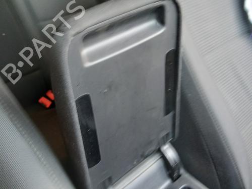 Used Armrest / Center console Armrest / Center console 38273807 38273807