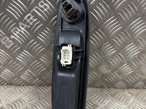 Used Right front window switch Right front window switch 38342164 38342164