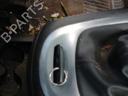 Used Card reader RENAULT GRAND SCÉNIC III (JZ0/1_) 1.9 dCi (JZ0J, JZ0N, JZ1K, JZ1S) (131 hp) 30144731