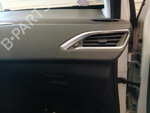 Used Dashboard Dashboard PEUGEOT 208 I (CA_, CC_) 1.2 VTI 82 (82 hp) 31883583 31883583