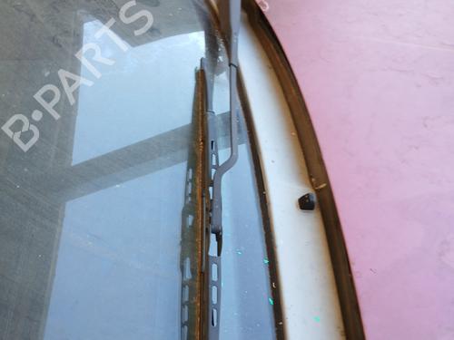 Used Front windshield wiper arm Front windshield wiper arm 37178067 37178067