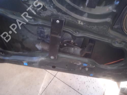 Used Front left window mechanism Front left window mechanism LAND ROVER FREELANDER I (L314) 2.0 DI 4x4 (98 hp) 21675470 21675470