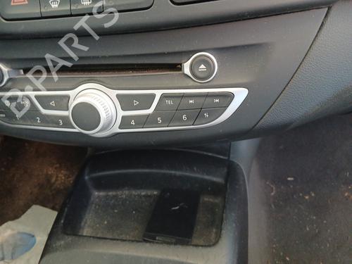 Radio RENAULT LAGUNA III (BT0/1) 1.5 dCi (BT00, BT0A, BT0T, BT1J) | BP30129793E6