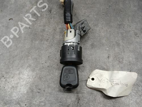 Used Ignition barrel PEUGEOT 107 (PM_, PN_) 1.0 (68 hp) 32363709