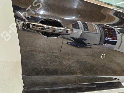 right-front-door-renault-megane-iv-grandtour-k9amn_-2016-39969386 main image
