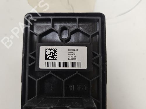 Used Left front window switch Left front window switch RENAULT MEGANE IV Hatchback (B9A/M/N_) [2015-2026] 36571805 36571805
