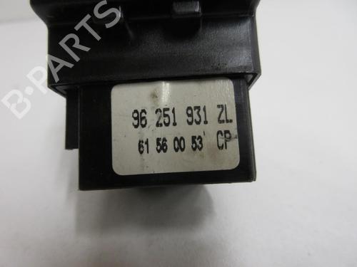 Used Switch PEUGEOT 806 (221) 2.1 td 12V (109 hp) 22108552