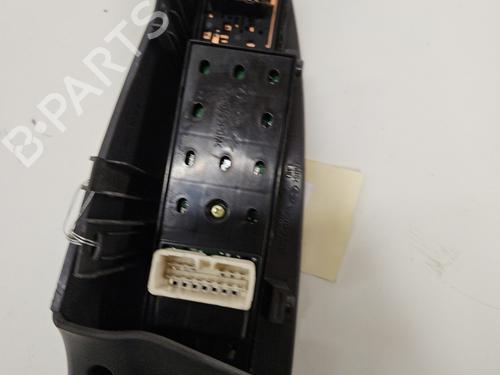 Left front window switch HYUNDAI TUCSON (JM) 2.0 CRDi | BP30808764I27 - Image 2