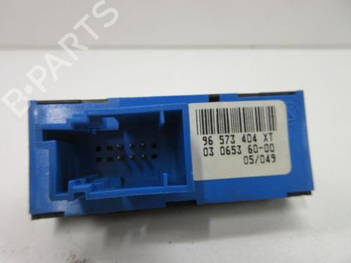 Switch PEUGEOT 1007 (KM_) 1.4 HDi | BP22107651I30