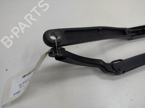 Used Front windshield wiper arm RENAULT CLIO IV (BH_) 1.5 dCi 90 (90 hp) 20888205