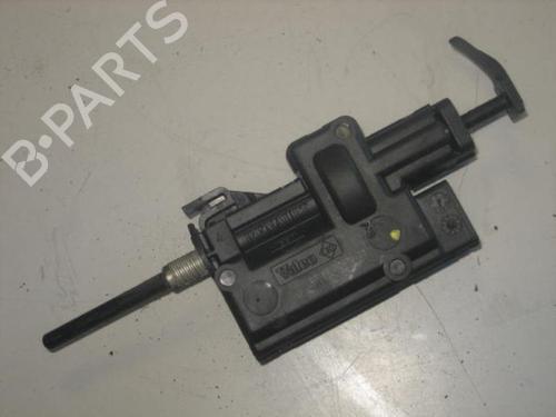 Used Fuel door actuator RENAULT VEL SATIS (BJ0_) 3.0 dCi (BJ0J, BJ0N) (177 hp) 22105832