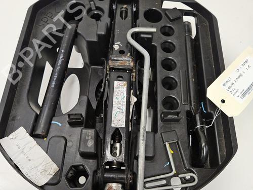 Used Jack Kit RENAULT LAGUNA III (BT0/1) 1.5 dCi (BT00, BT0A, BT0T, BT1J) (110 hp) 28415562