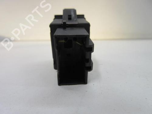 Used Switch VW POLO (9N_, 9A_) 1.2 12V (64 hp) 22107676