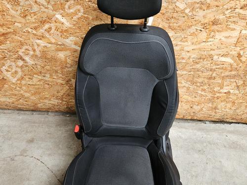 Left front seat RENAULT MEGANE IV Grandtour (K9A/M/N_) 1.5 dCi 110 | BP30604286C15 - Image 3