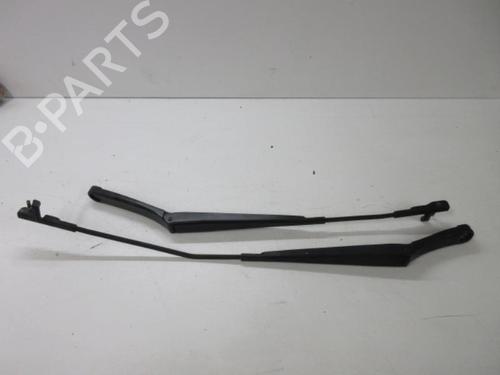 Used Front windshield wiper arm VW GOLF V (1K1) 1.9 TDI (105 hp) 20889611