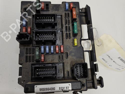 Used Fuse box PEUGEOT 807 (EB_) 2.0 HDi (107 hp) 30923159