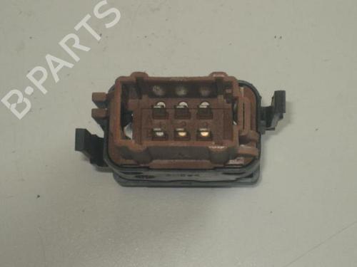 Used Switch Switch RENAULT CLIO II (BB_, CB_) 1.5 dCi (B/CB07) (65 hp) 22105825 22105825