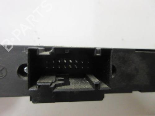Used Warning switch Warning switch OPEL ZAFIRA / ZAFIRA FAMILY B (A05) 1.9 CDTI (M75) (120 hp) 22107512 22107512