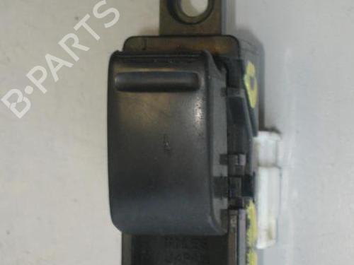 Used Right front window switch NISSAN ALMERA TINO (V10) 2.2 dCi (112 hp) 22105769