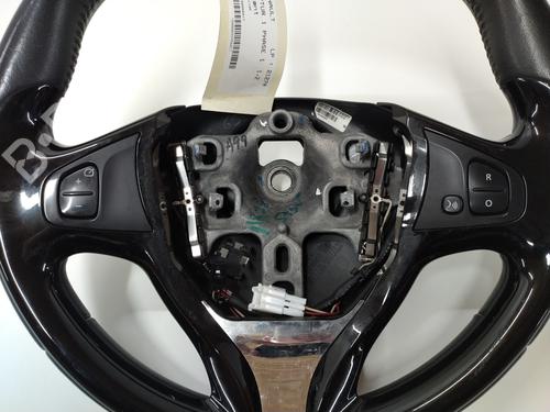 steering-wheel-renault-captur-i-j5_-h5_-2013-23793061 main image