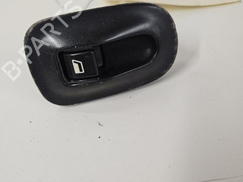Mando elevalunas delantera derecho Mando elevalunas delantera derecho PEUGEOT 306 Hatchback (7A, 7C, N3, N5) [1993-2003] 37007499 37007499
