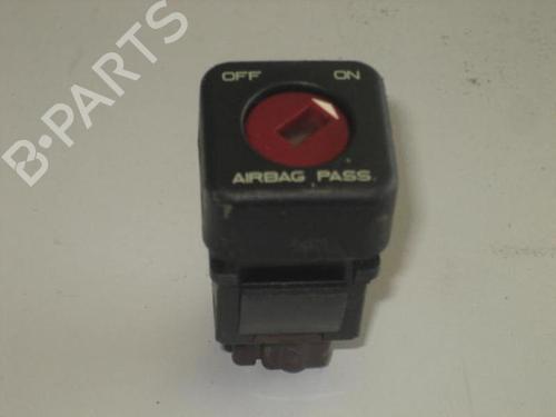 Used Switch PEUGEOT 407 (6D_) 2.0 HDi 135 (6DRHRH, 6DRHRE, 6DRHRG, 6DRHRJ) (136 hp) 22105876