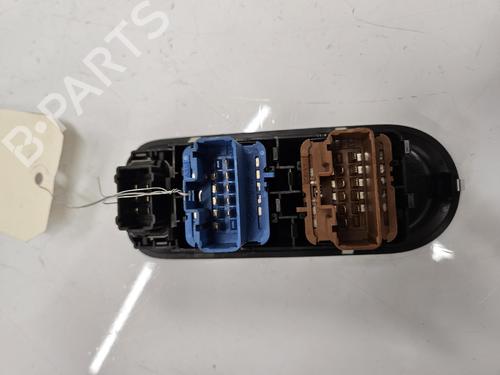 Used Left front window switch Left front window switch RENAULT CLIO III (BR0/1, CR0/1) 1.4 16V (98 hp) 40441015 40441015