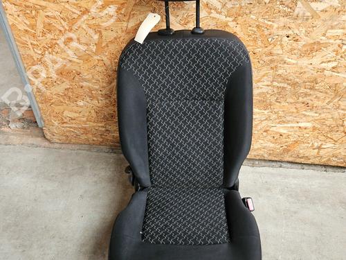 Sæde højre fortil RENAULT KANGOO / GRAND KANGOO II (KW0/1_) 1.5 dCi 90 (KW05, KW08, KW0G, KW11) (90 hp) 30139377