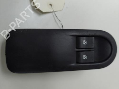 Used Left front window switch RENAULT MEGANE II (BM0/1_, CM0/1_) 1.4 16V (BM0B, CM0B) (98 hp) 25770466