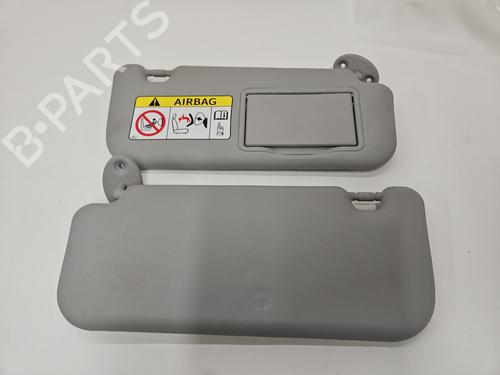 Sonnenblende Links für TOYOTA YARIS (_P13_) 1.0 (KSP130_, KSP130) (69 hp) 30604401
