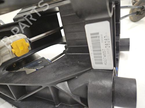 Used Gear lever Gear lever PEUGEOT 3008 I MPV (0U_) 1.6 HDi (109 hp) 30865098 30865098