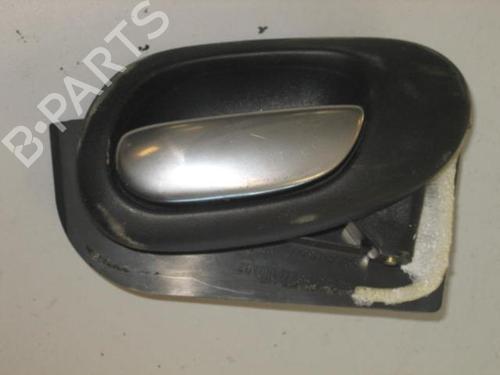 Højre bagtil invendig håndtag PEUGEOT 206 SW (2E/K) 2.0 HDi (90 hp) 20910047