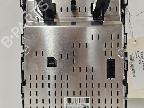 display-monitor-renault-megane-iv-hatchback-b9amn_-2015-37734625 main image