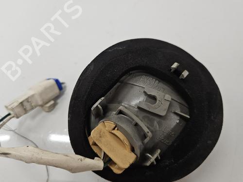 left-tailgate-light-lexus-is-i-_e1_-1999-2000-2001-2002-2003-2004-2005-40177242 main image