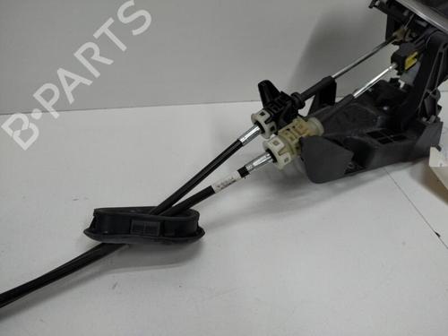 Used Gear lever NISSAN JUKE (F15) 1.5 dCi (110 hp) 22109323