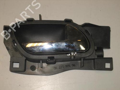 Used Rear right interior door handle PEUGEOT 407 SW (6E_, 6D_) 2.0 HDi 135 (136 hp) 26002724