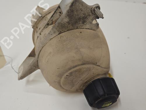 Used Expansion tank RENAULT CLIO II (BB_, CB_) 1.5 dCi (B/C2J) (68 hp) 31818957