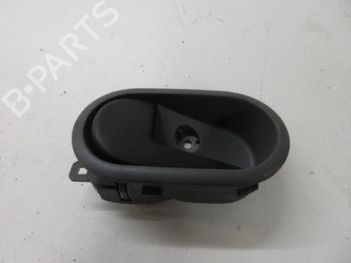 Venstre bak invendig håndtak FORD FIESTA V (JH_, JD_) 1.4 TDCi (68 hp) 22107252
