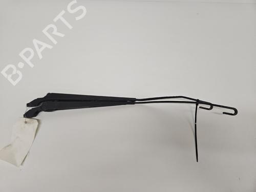 Used Front windshield wiper arm Front windshield wiper arm 38300171 38300171