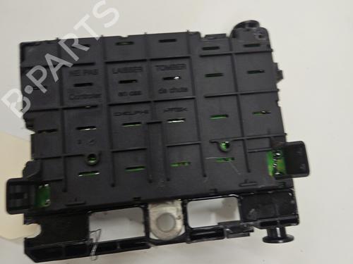 Used Fuse box Fuse box PEUGEOT 807 (EB_) 2.2 HDi (163 hp) 31698412 31698412