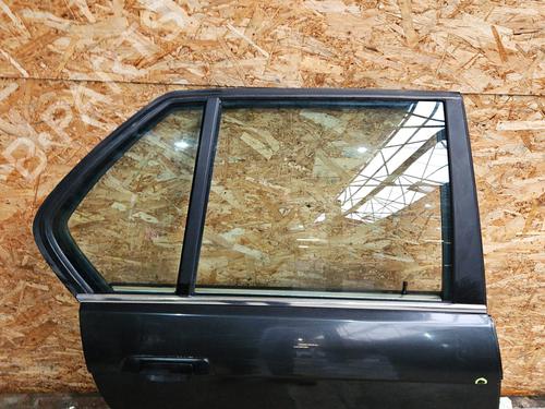 Dør højre bagtil Dør højre bagtil BMW 7 (E32) 730 i, iL V8 (218 hp) 30648156 30648156