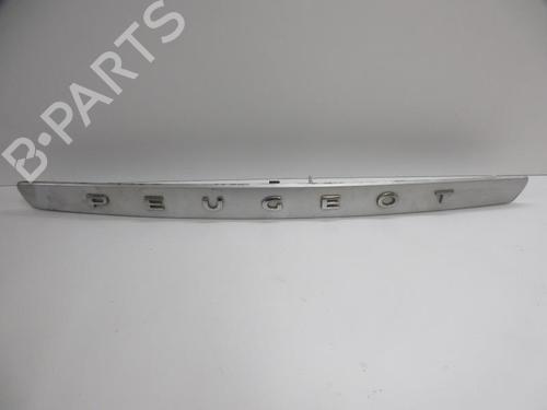 Sentralt baklys Sentralt baklys PEUGEOT 308 SW I (4E_, 4H_) 1.6 HDi (109 hp) 22106416 22106416