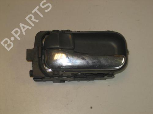Used Rear left interior door handle NISSAN X-TRAIL I (T30) 2.2 Di 4x4 (114 hp) 22105270