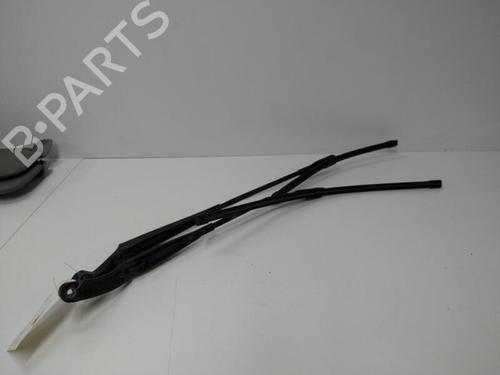 Used Front windshield wiper arm AUDI A3 (8V1, 8VK) 2.0 TDI (150 hp) 20888780