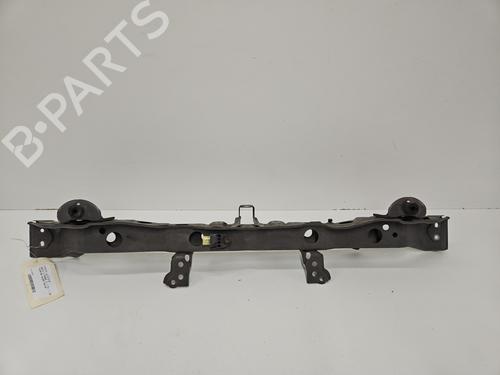 Used Crossmember TOYOTA YARIS (_P13_) 1.5 Hybrid (NHP130_, NHP130) (101 hp) 26436717